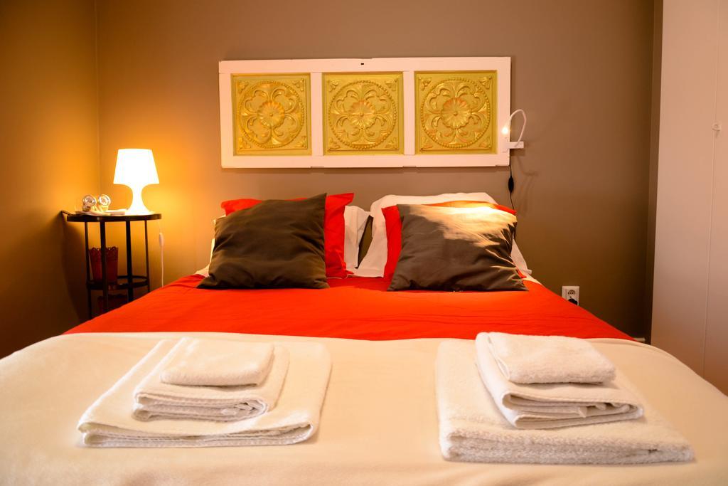 Alvalade II Airport Guest House Lisboa Oda fotoğraf